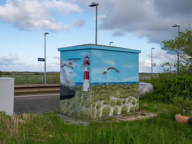 Container mit Bild von Möwe und Leuchtturm